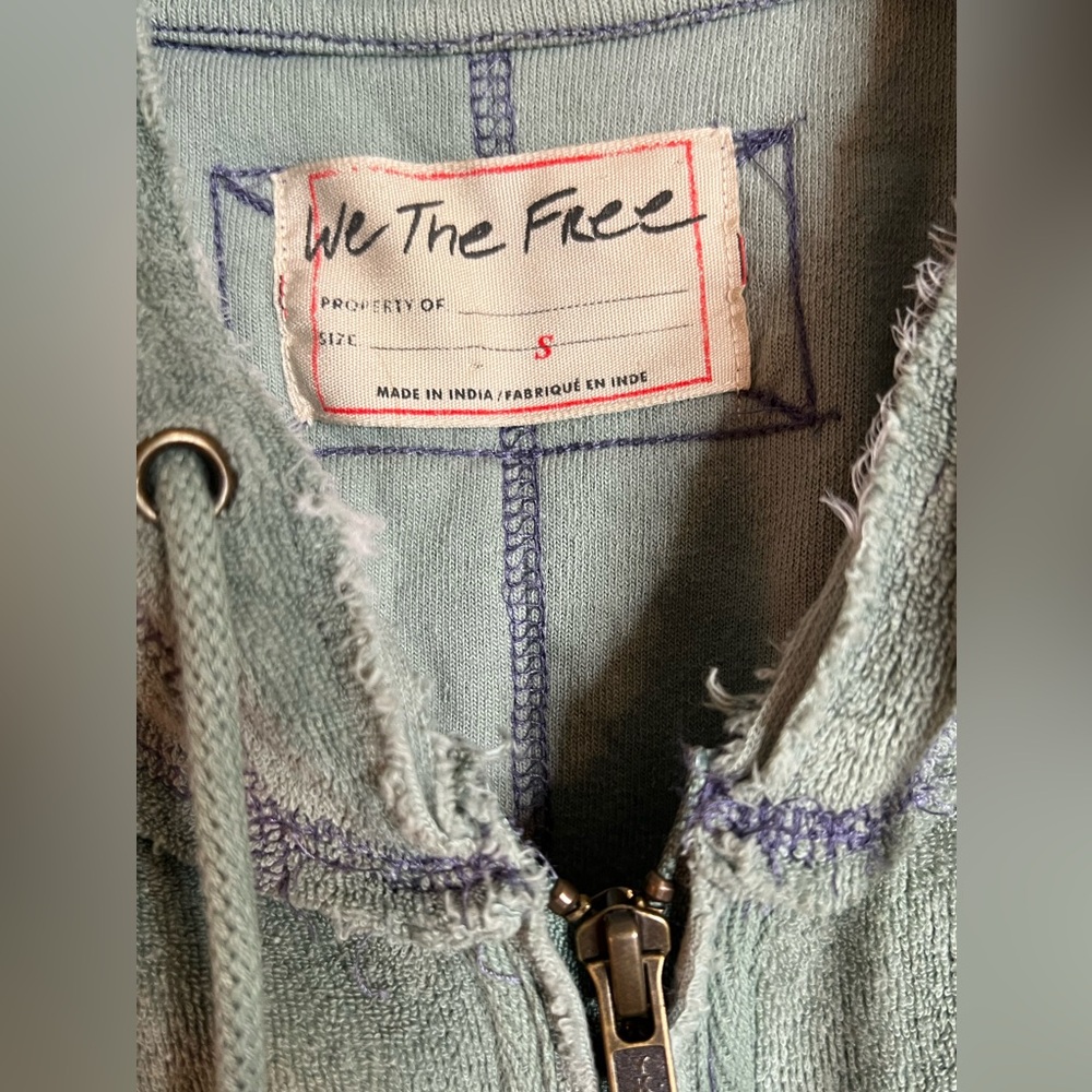 Free People zip pancho. - Picture 4 of 5